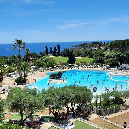Huuummm C'Est La ! Beau T2 Cap Esterel Village Avec Clim ! Saint-Raphaël Buitenkant foto
